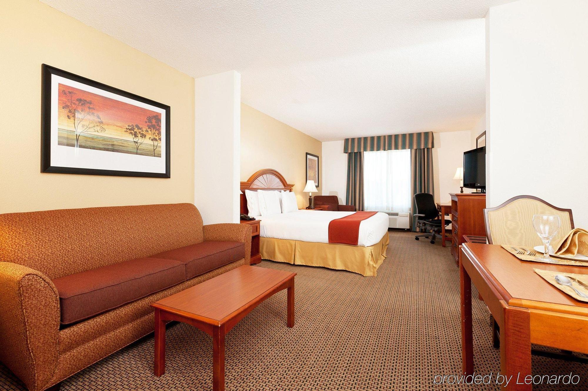 Holiday Inn Express & Suites Columbia-I-26 @ Harbison Blvd By Ihg エクステリア 写真